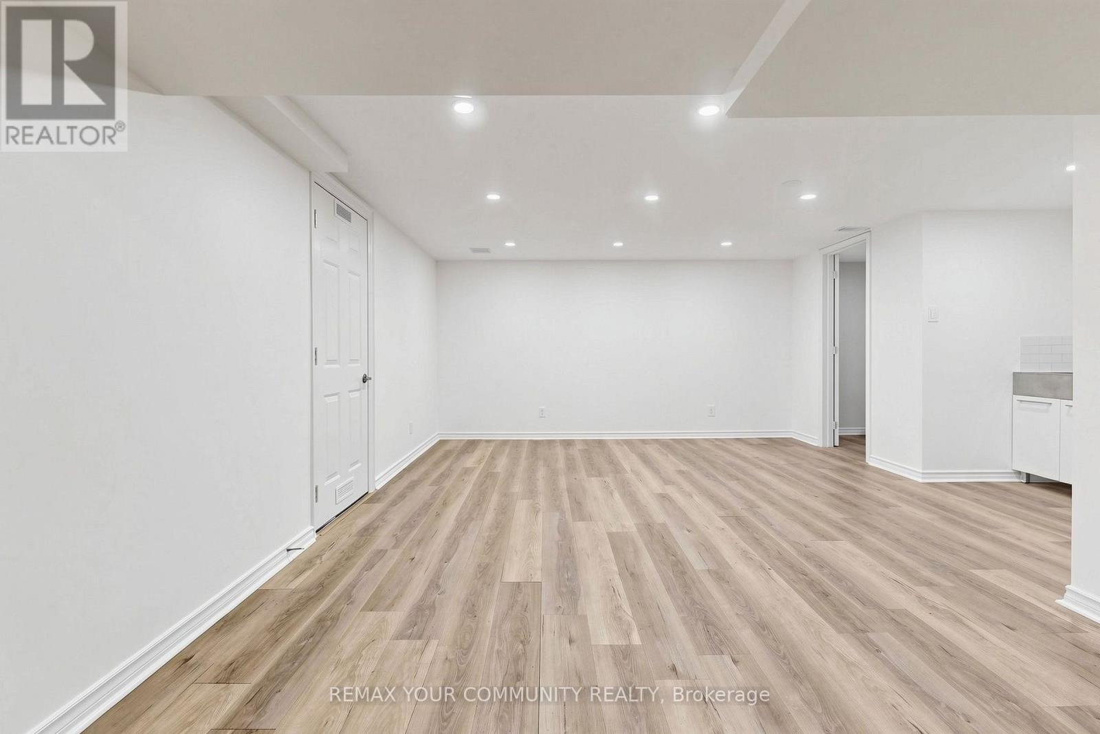 2298 MAJOR MACKENZIE DRIVE - 45