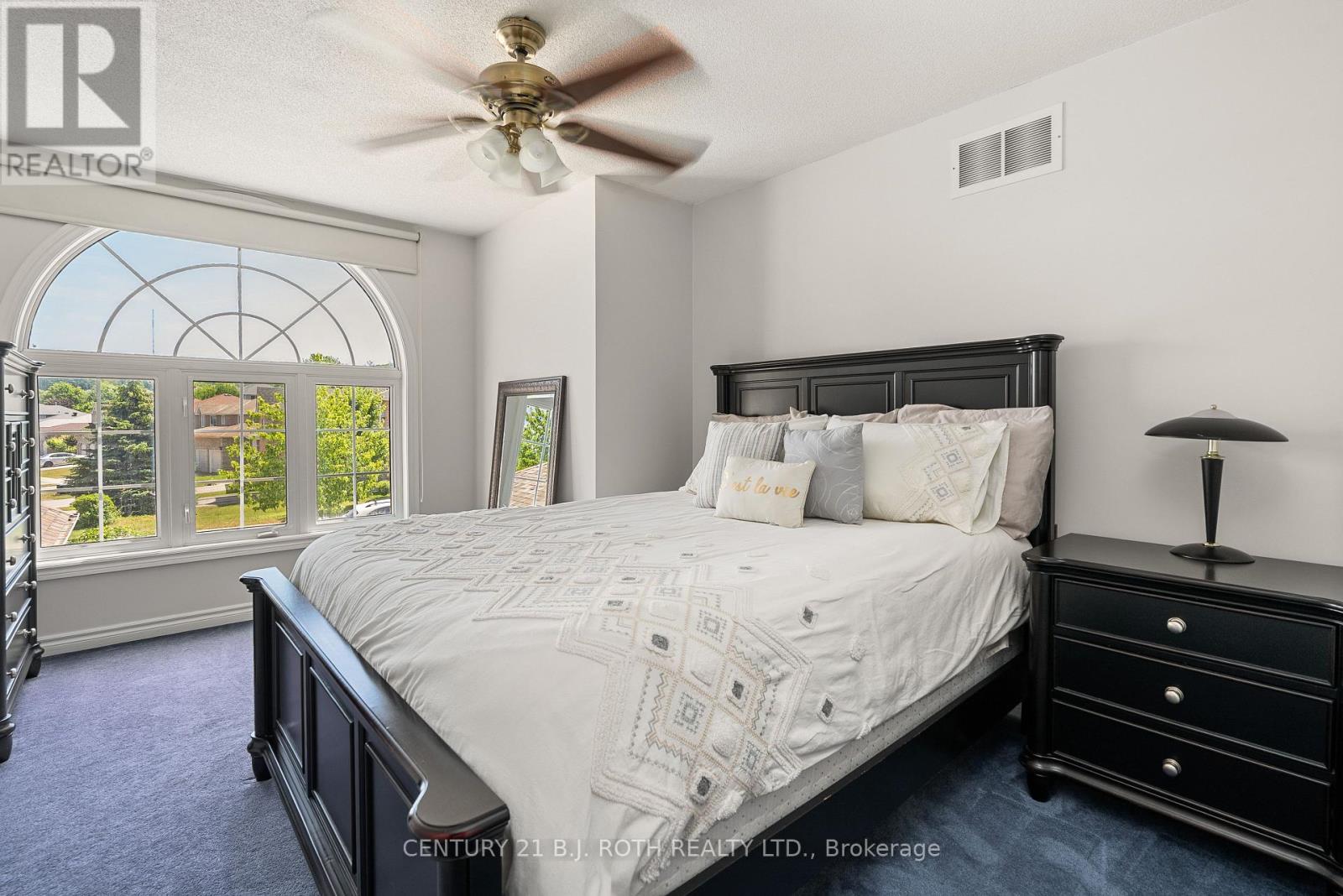 67 GRANT'S WAY - 27