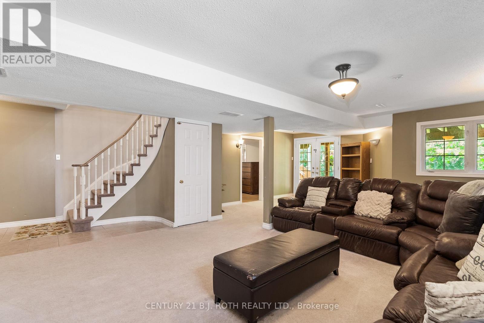 67 GRANT'S WAY - 30