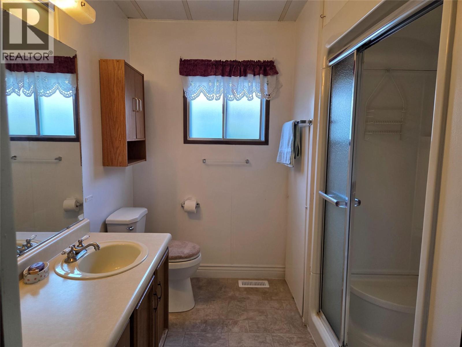 #114 914 Blakeborough Avenue - 12