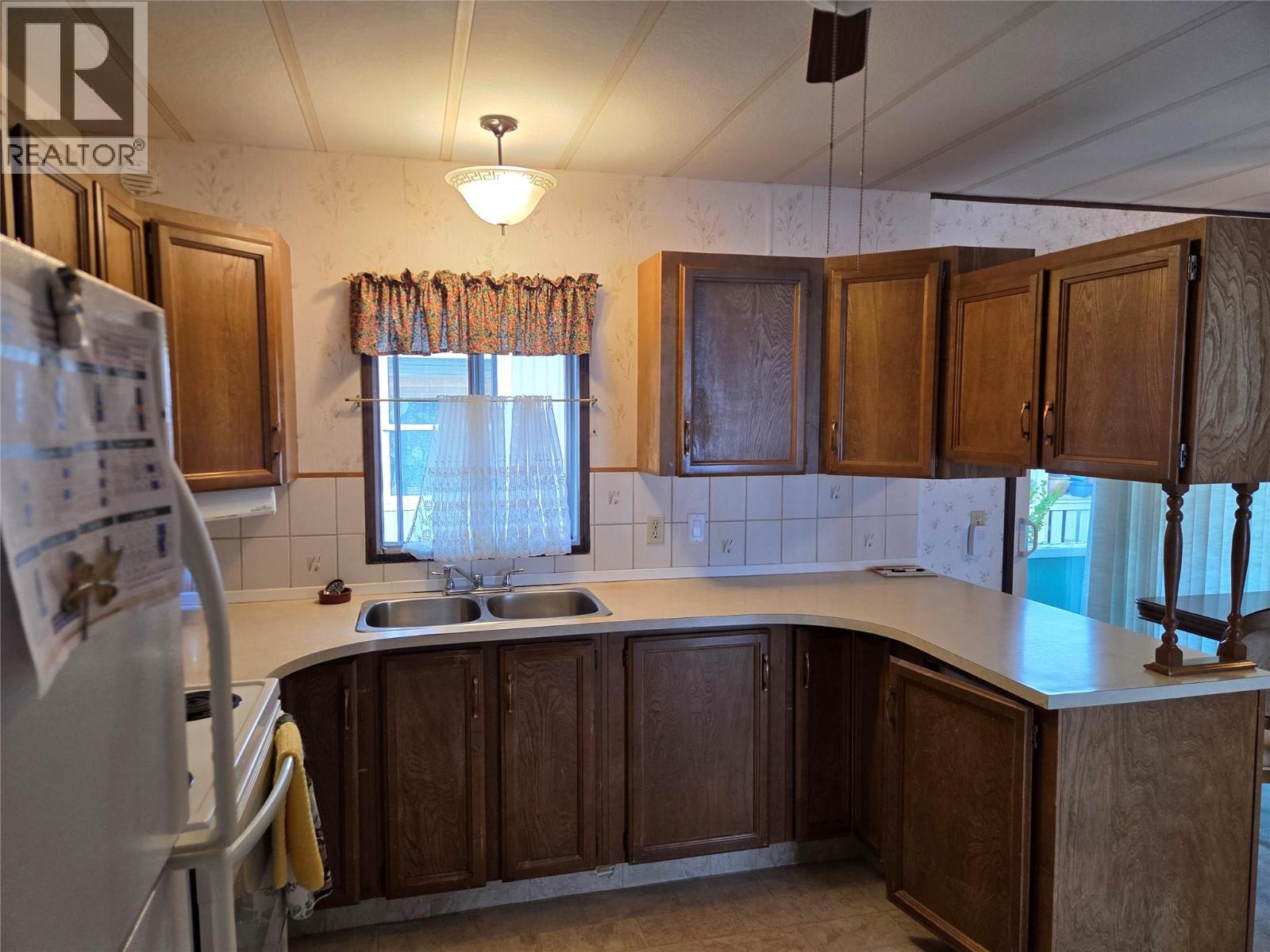 #114 914 Blakeborough Avenue - 5