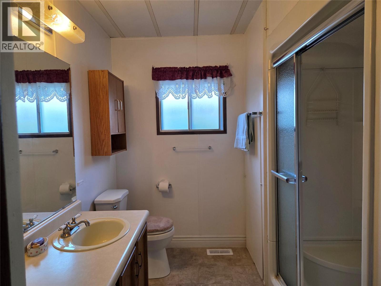 #114 914 Blakeborough Avenue - 13