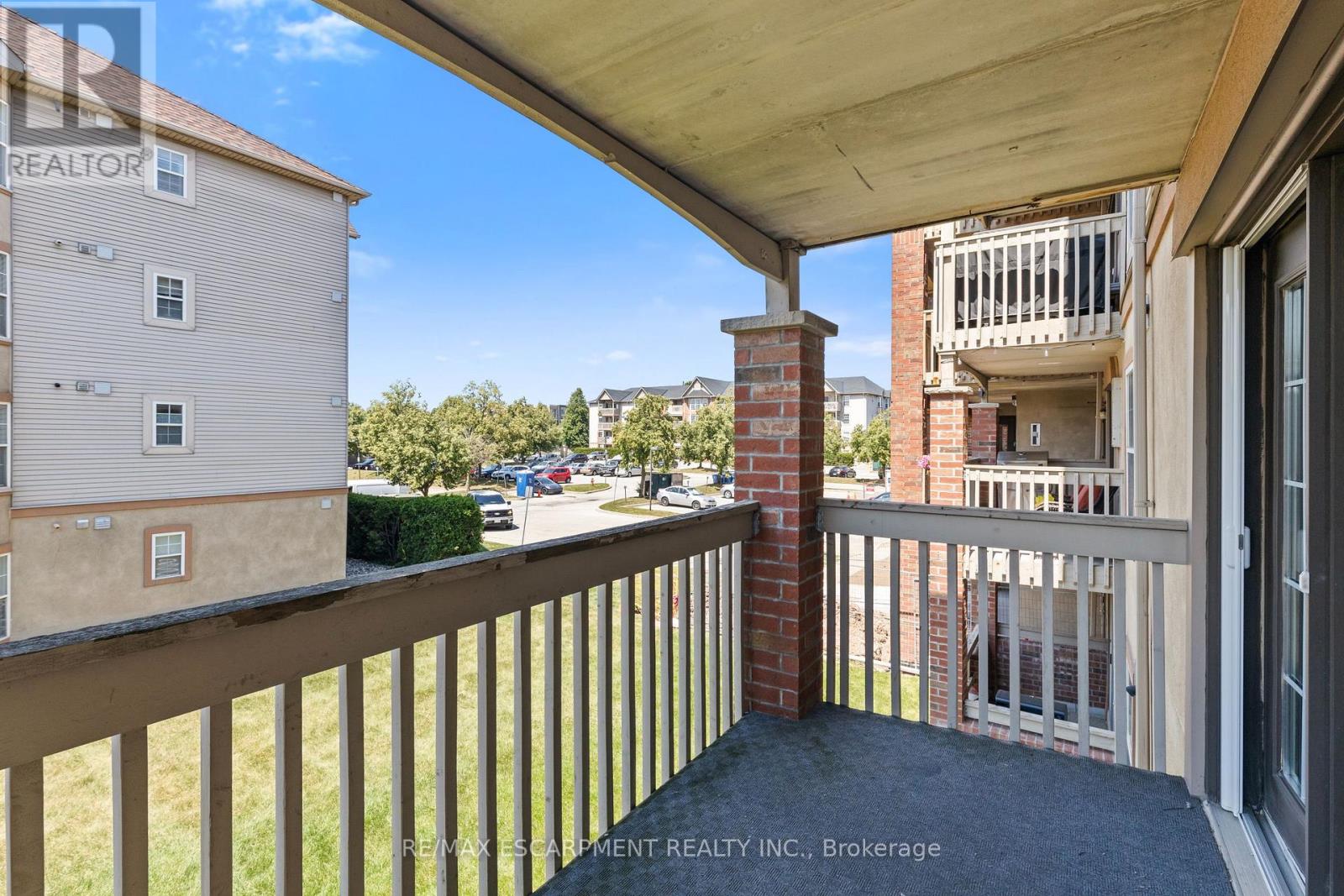 #202 4005 KILMER DRIVE - 15