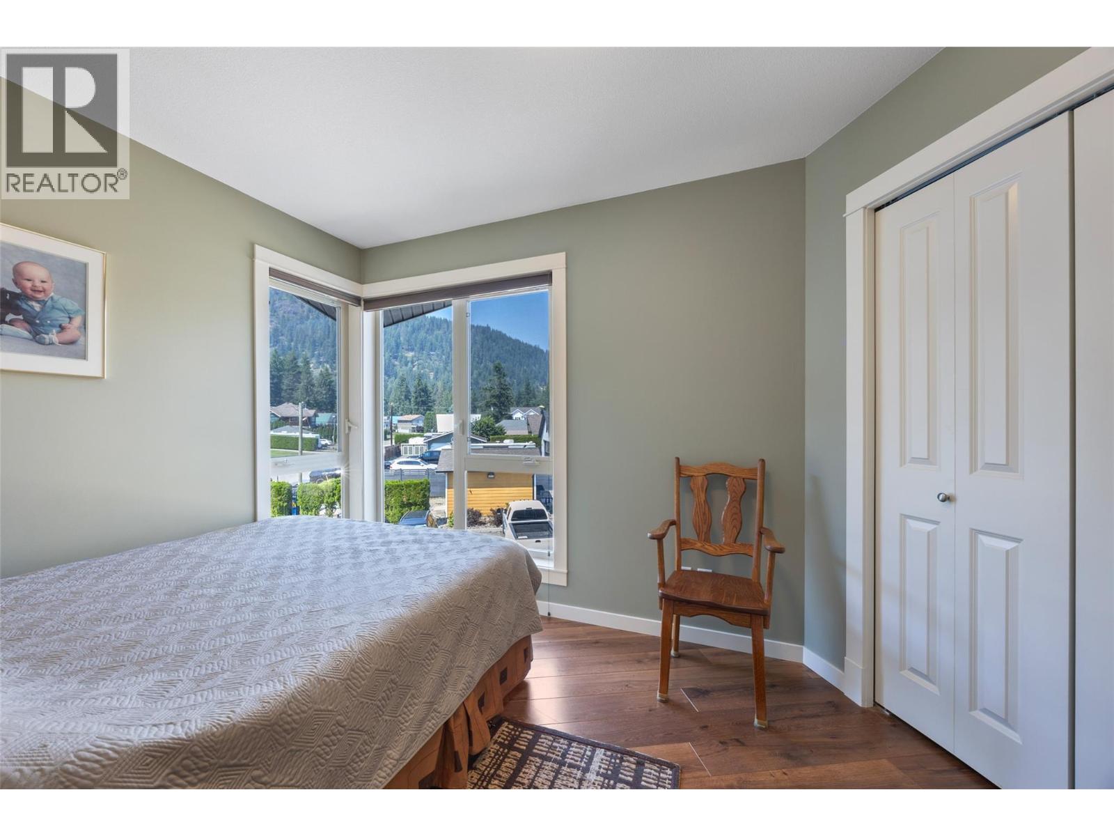 #11 1294 Deodar Road - 27