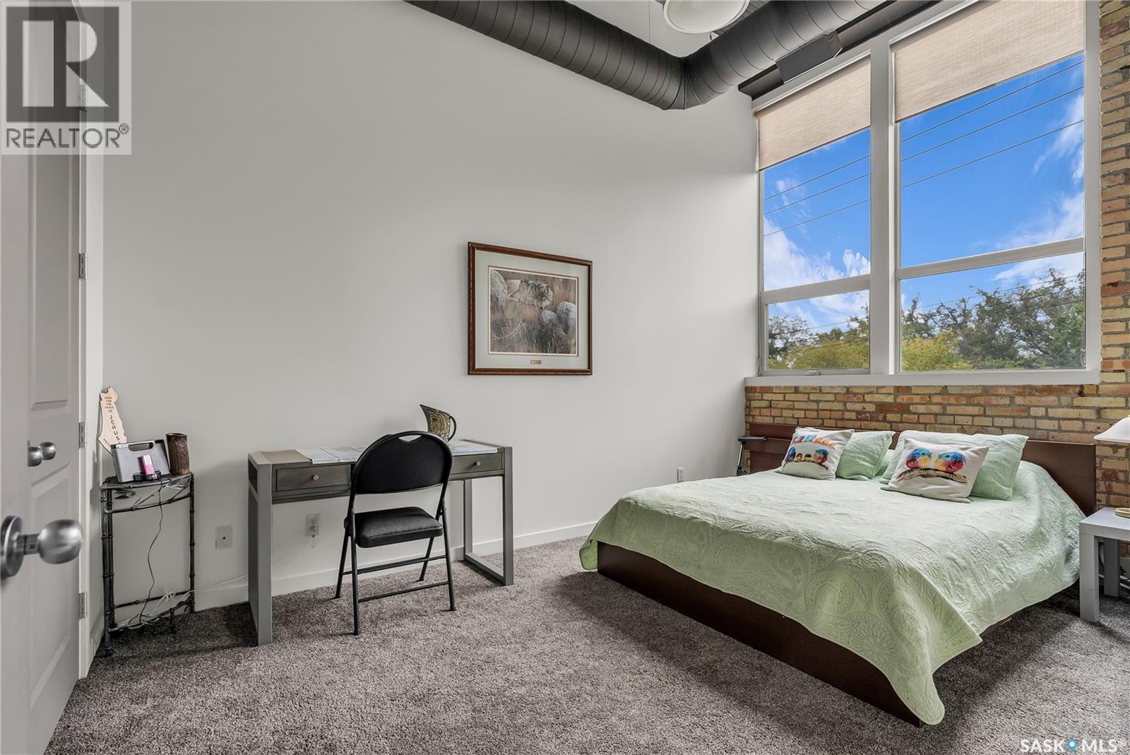 #206 211 D AVENUE N - 30