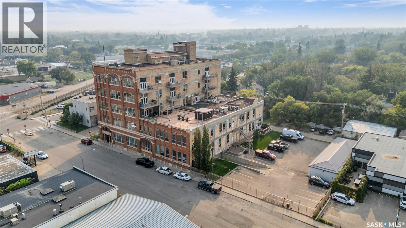 #206 211 D AVENUE N - 41