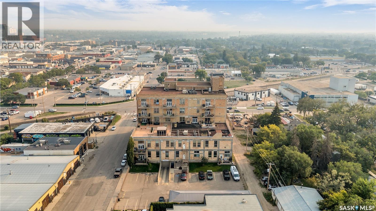 #206 211 D AVENUE N - 46