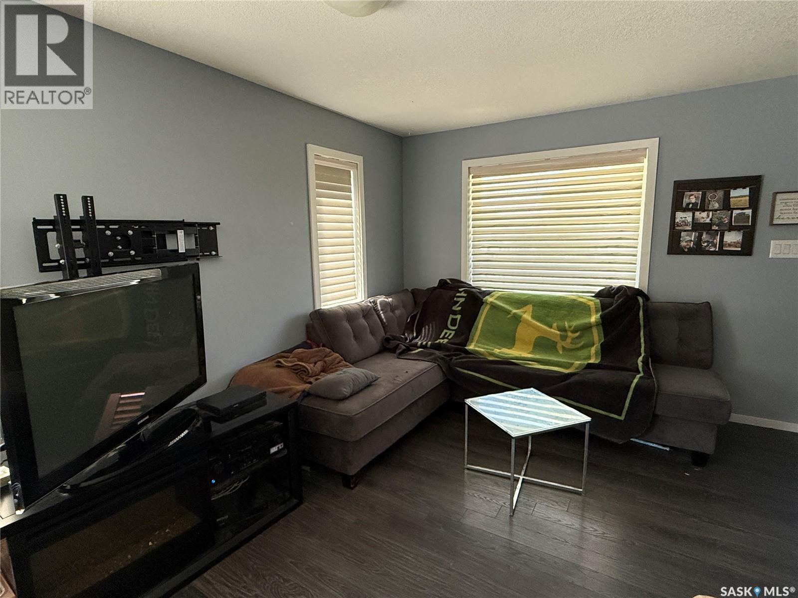 802 Park AVENUE - 3