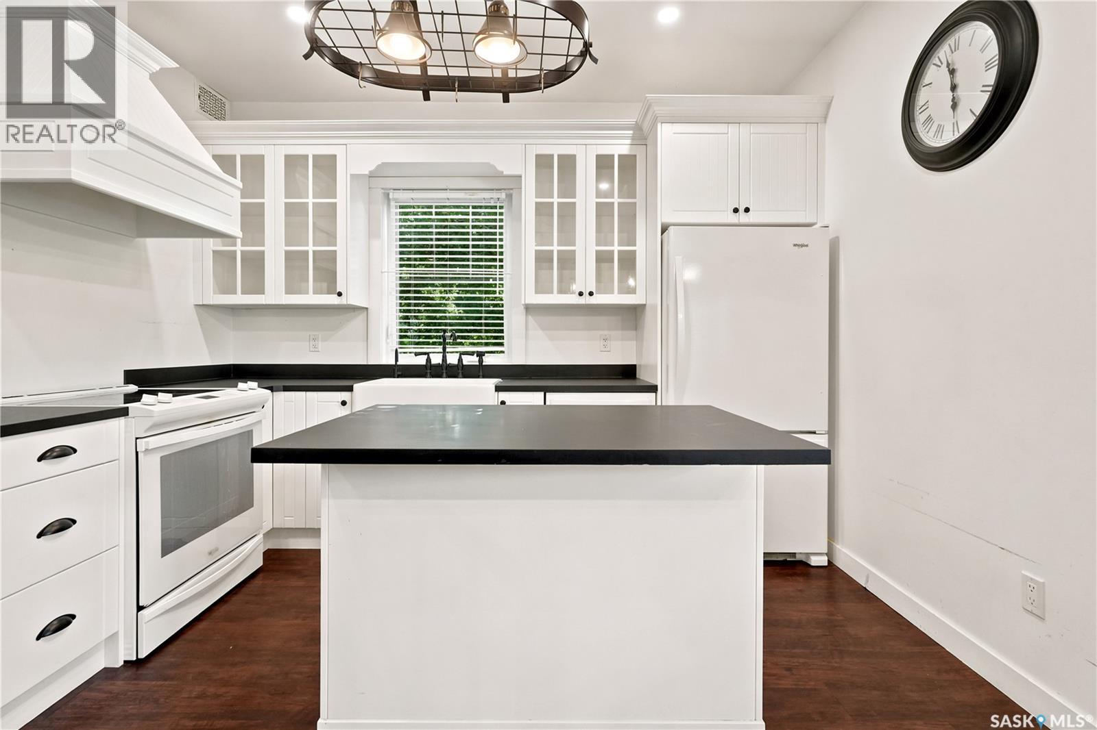 223 Green AVENUE - 11