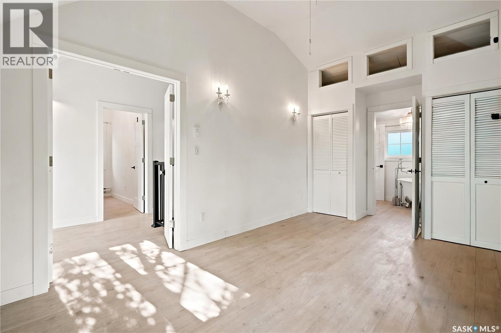 223 Green AVENUE - 23