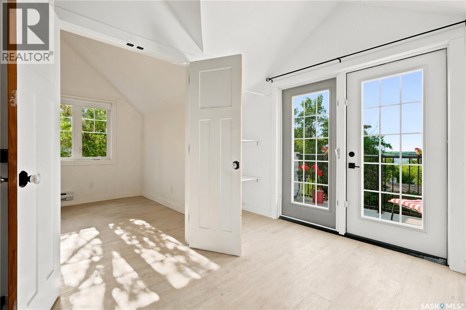 223 Green AVENUE - 28