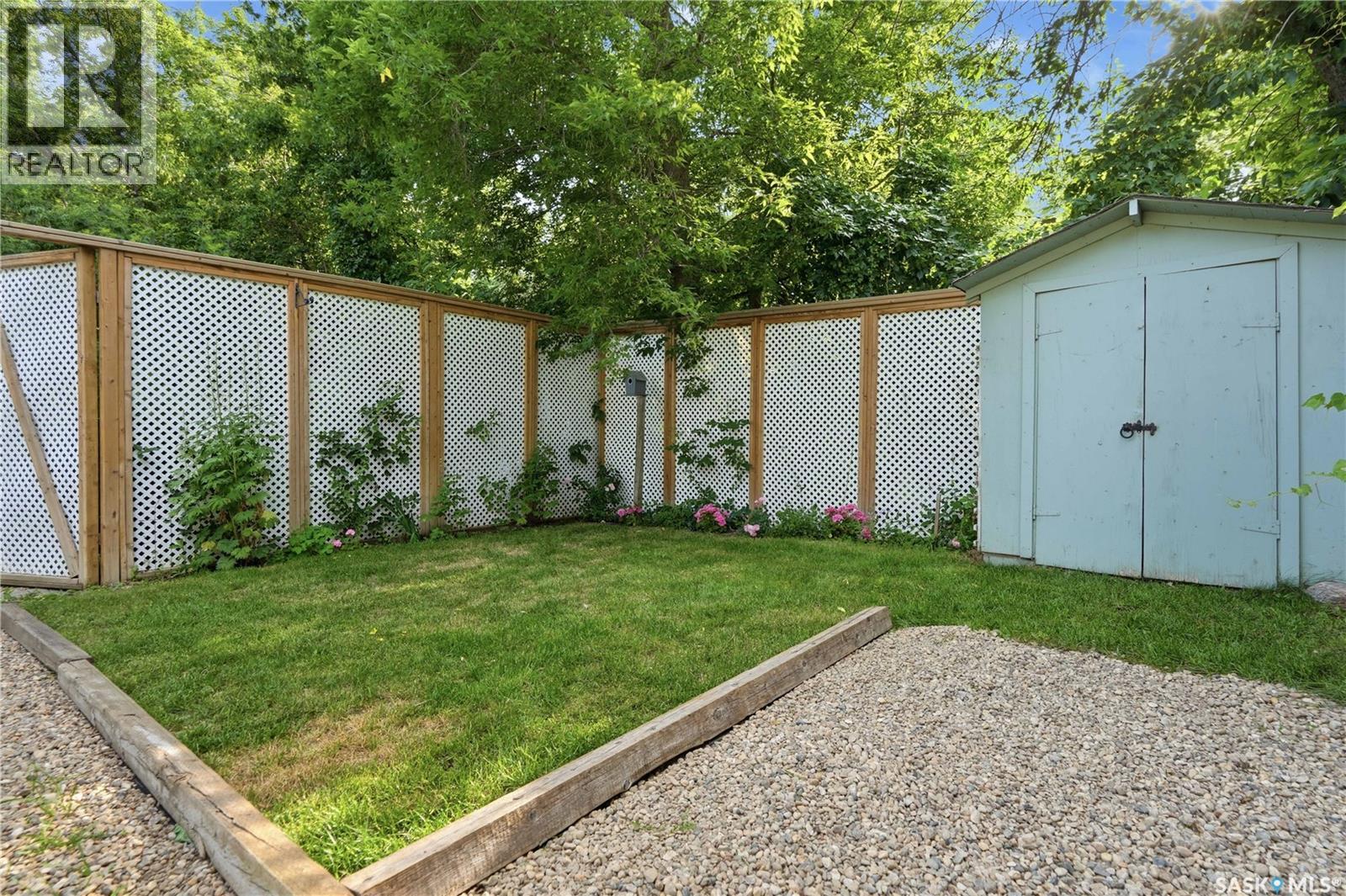 223 Green AVENUE - 35