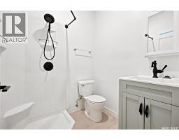 223 Green Avenue, Regina Beach, SK S0G4C0 Photo 14