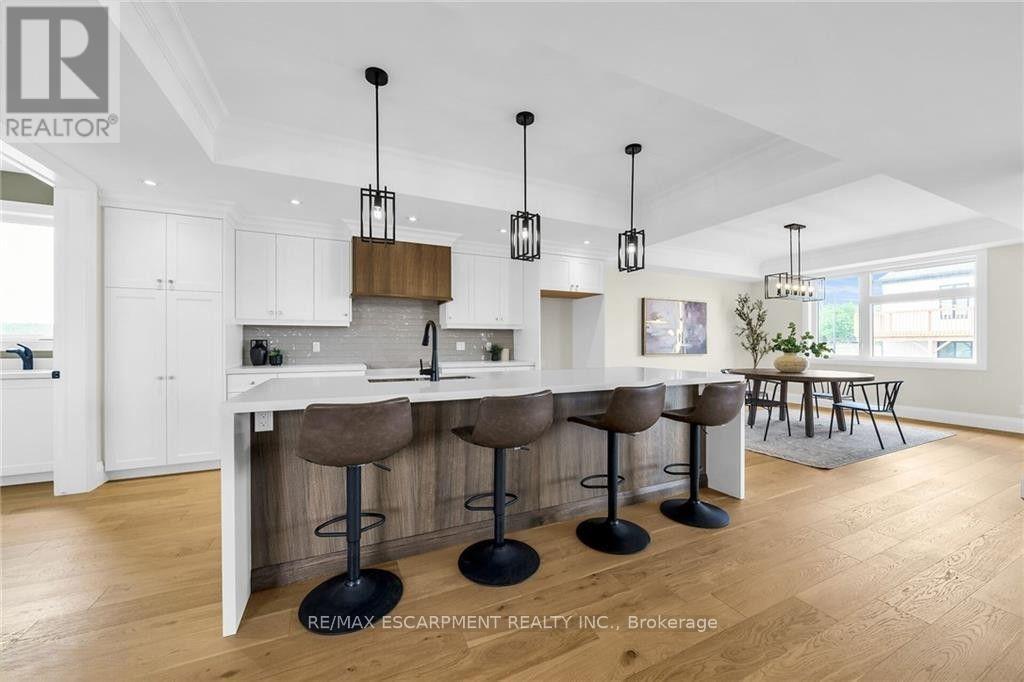 92 CRADDOCK BOULEVARD - 13