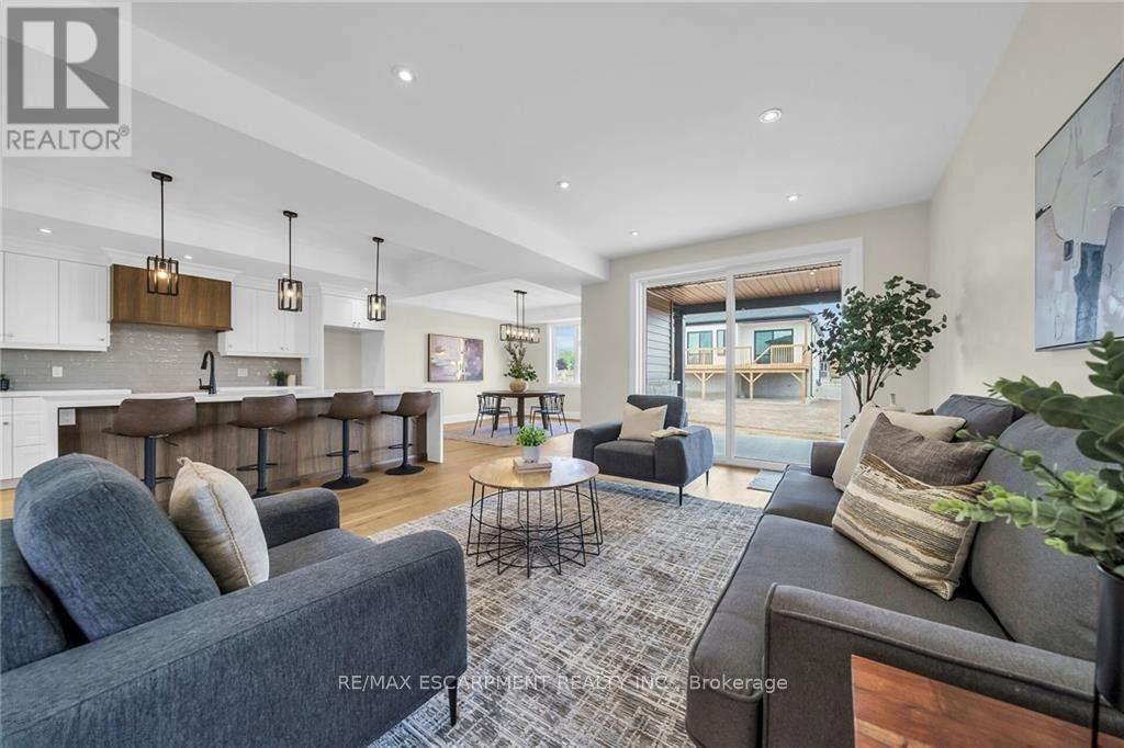 92 CRADDOCK BOULEVARD - 9