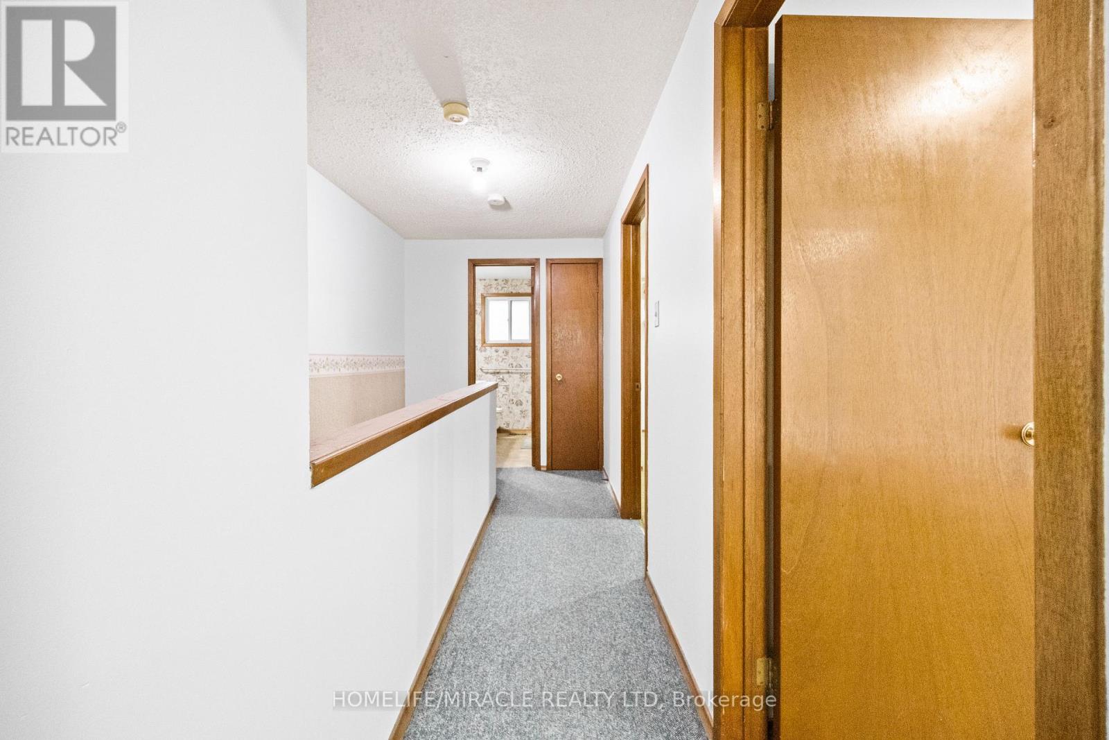 #8 1250 JALNA BOULEVARD - 35