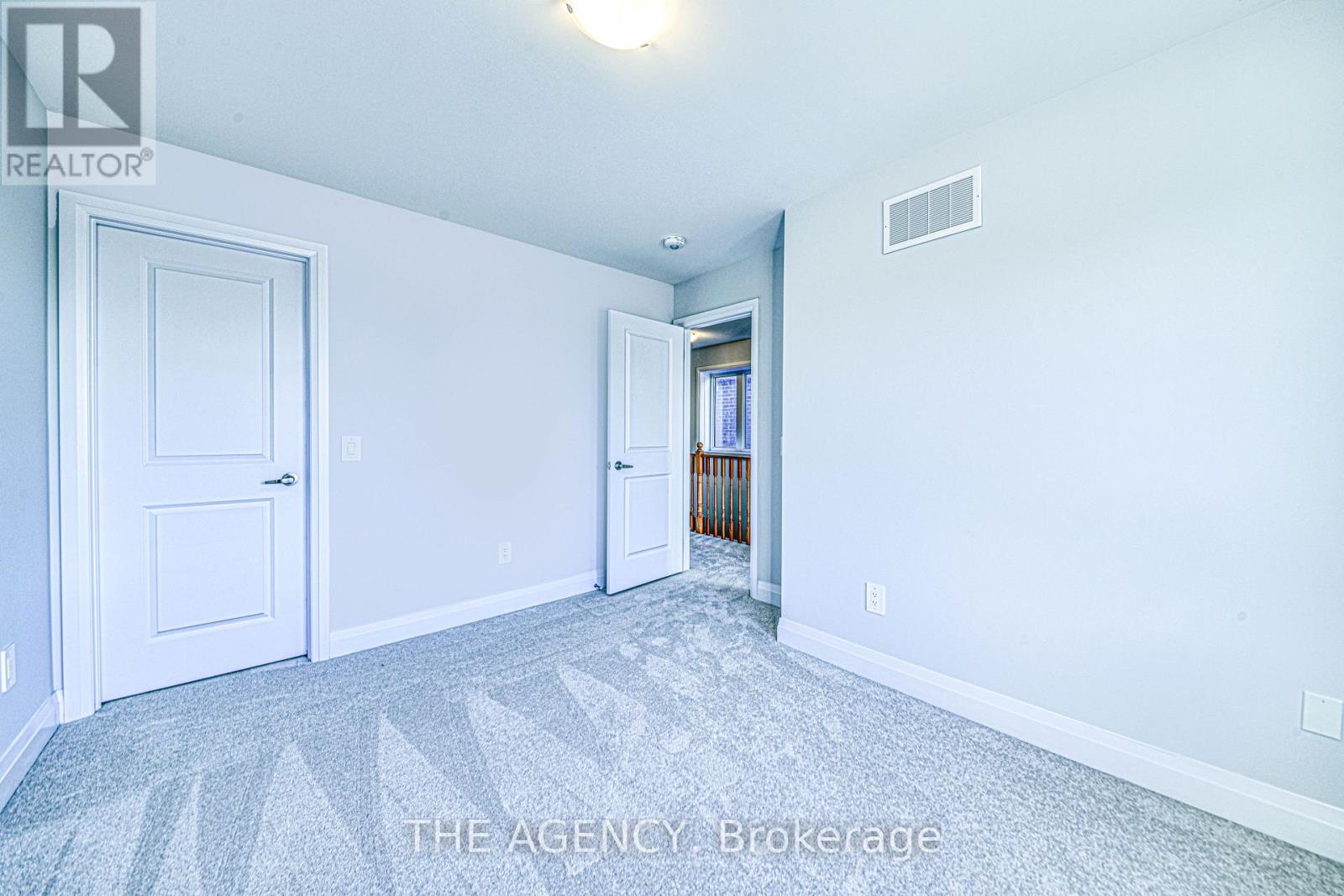 53 BUTLER BOULEVARD - 27