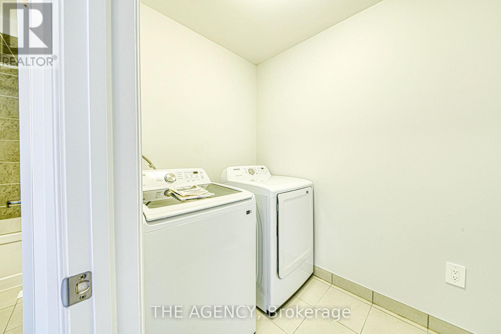 53 BUTLER BOULEVARD - 32