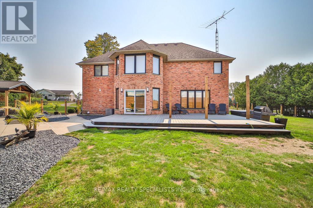 1467 NORFOLK COUNTY 19 ROAD - 34