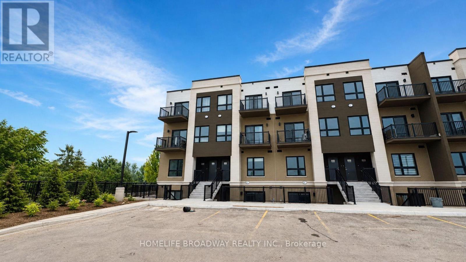 P9 - 29 PALACE STREET — photo 1