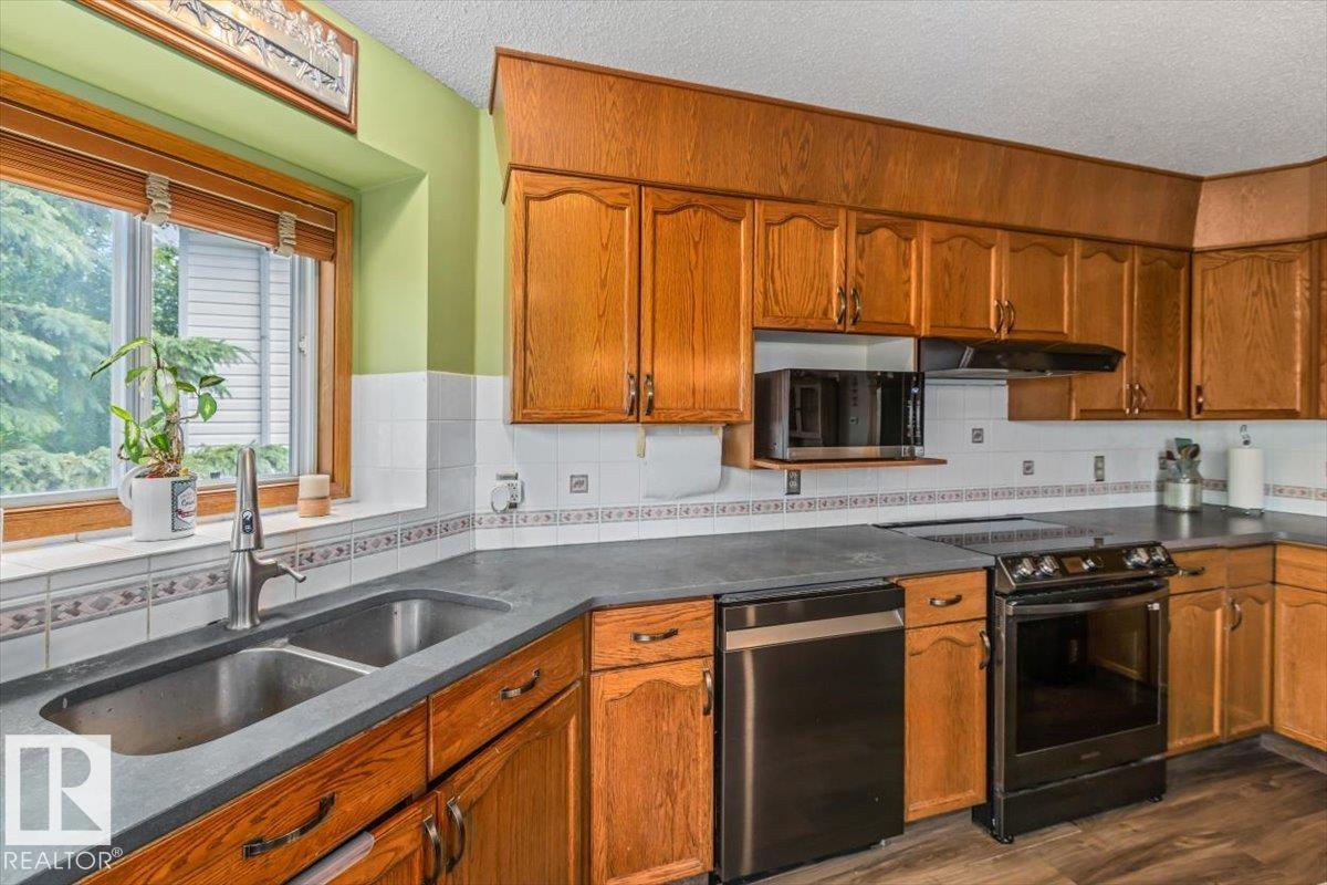 16 HARROLD PL - 13
