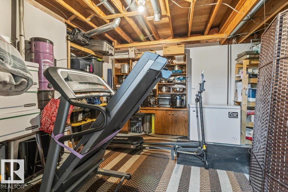 16 HARROLD PL - 32