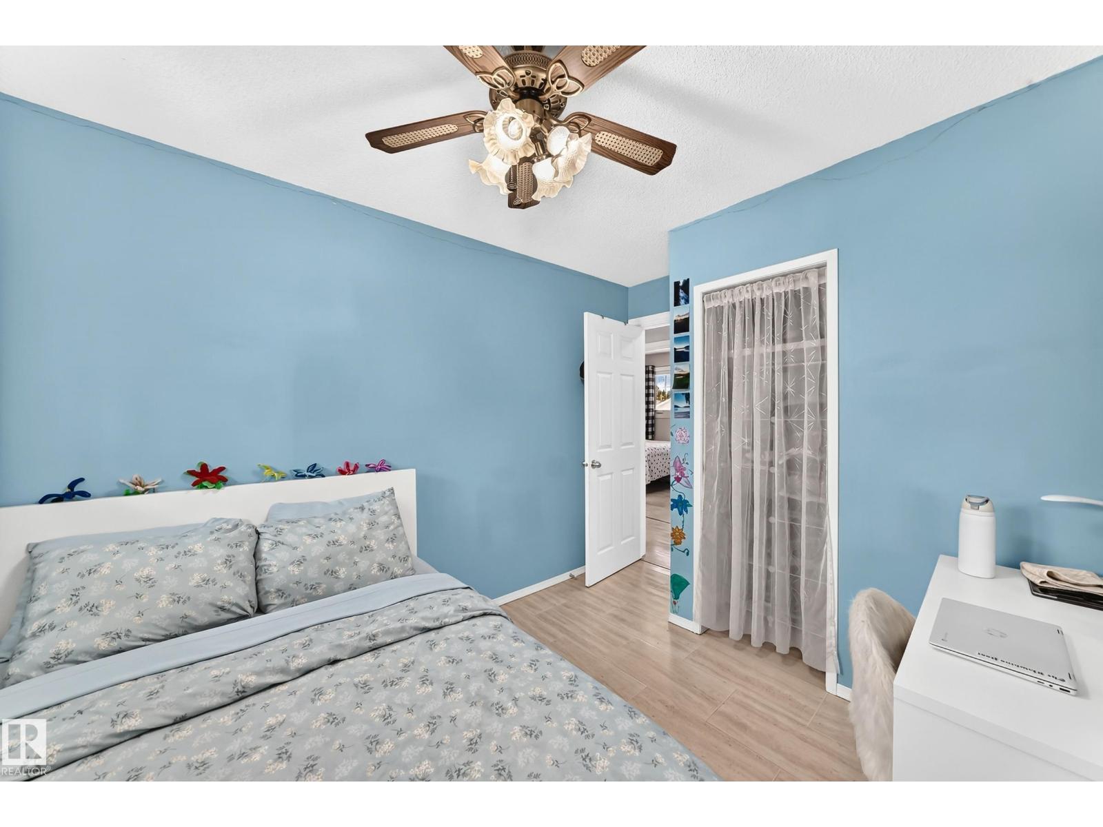 13815 62 ST NW - 27