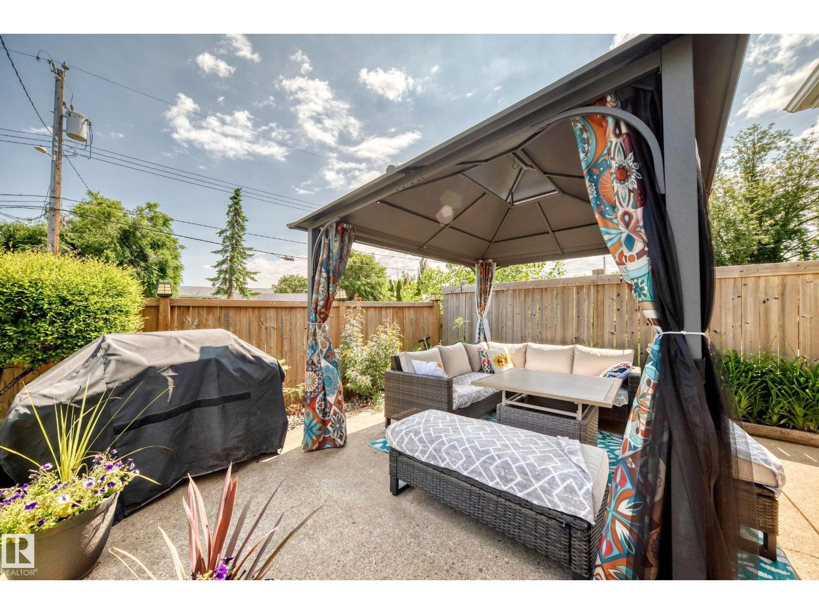 13815 62 ST NW - 55