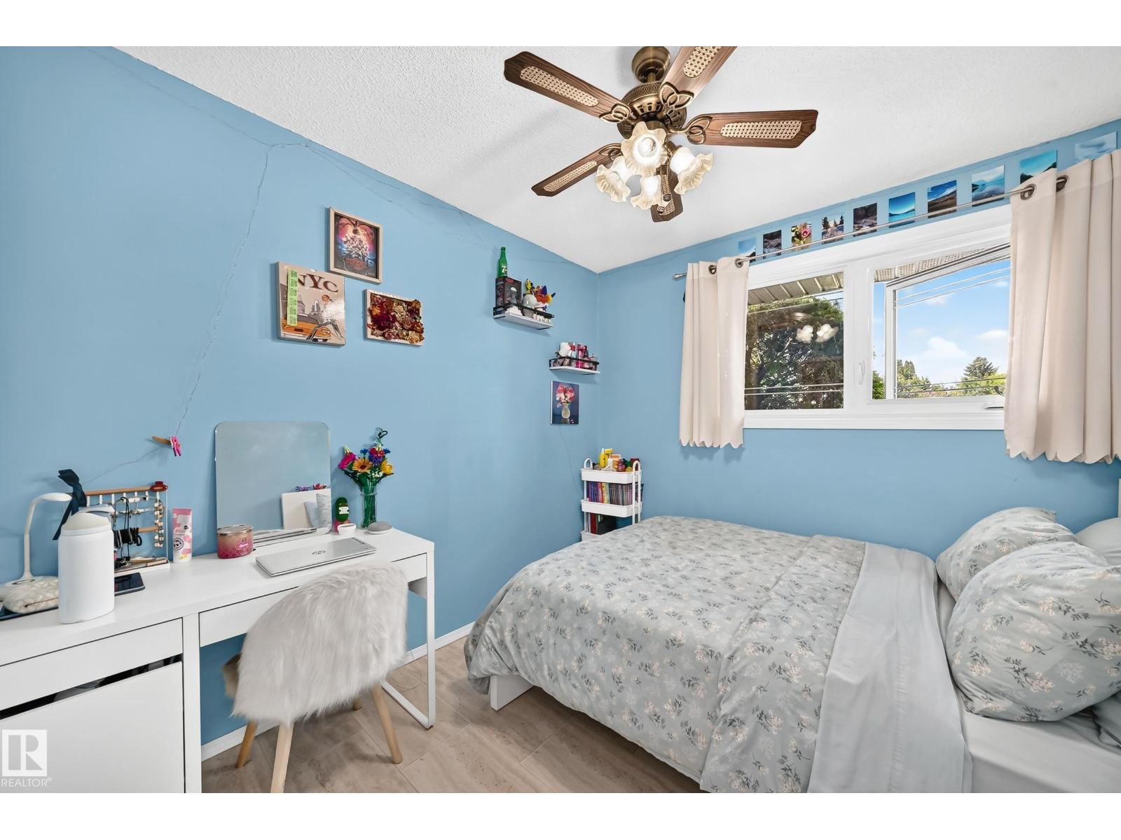 13815 62 ST NW - 28