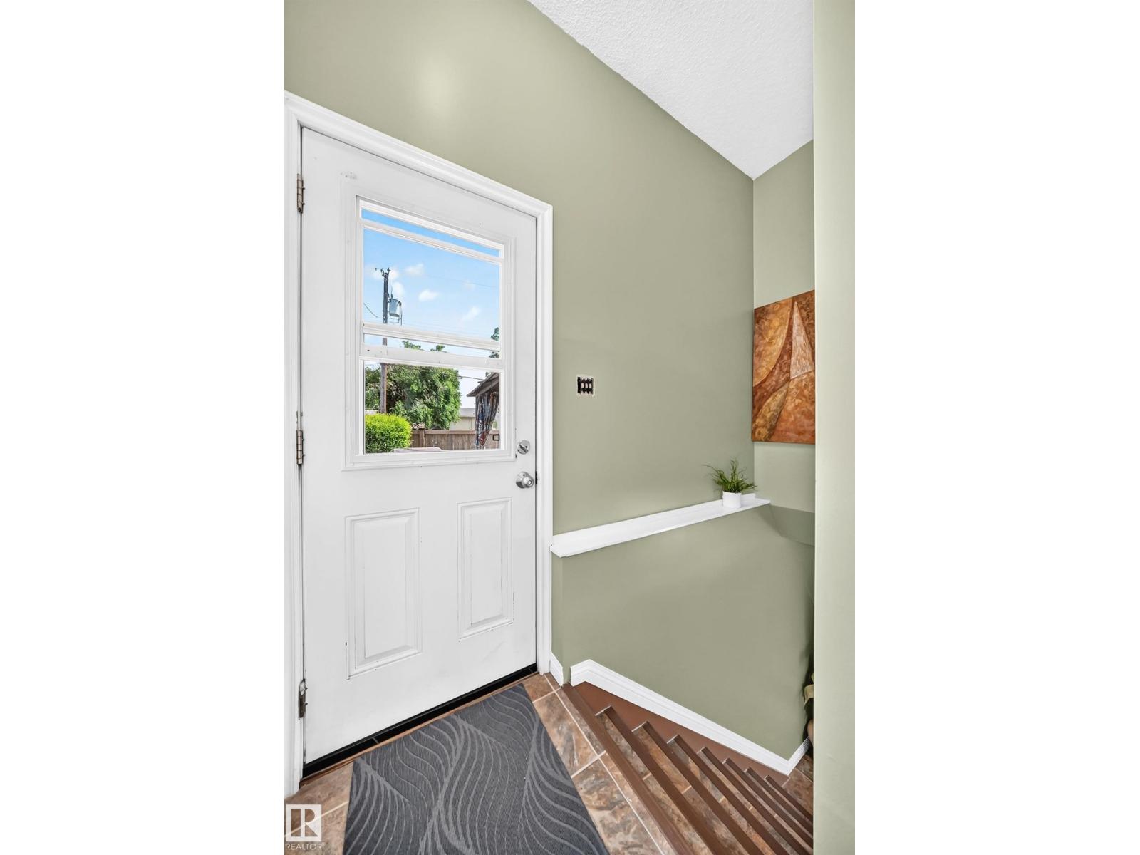 13815 62 ST NW - 31