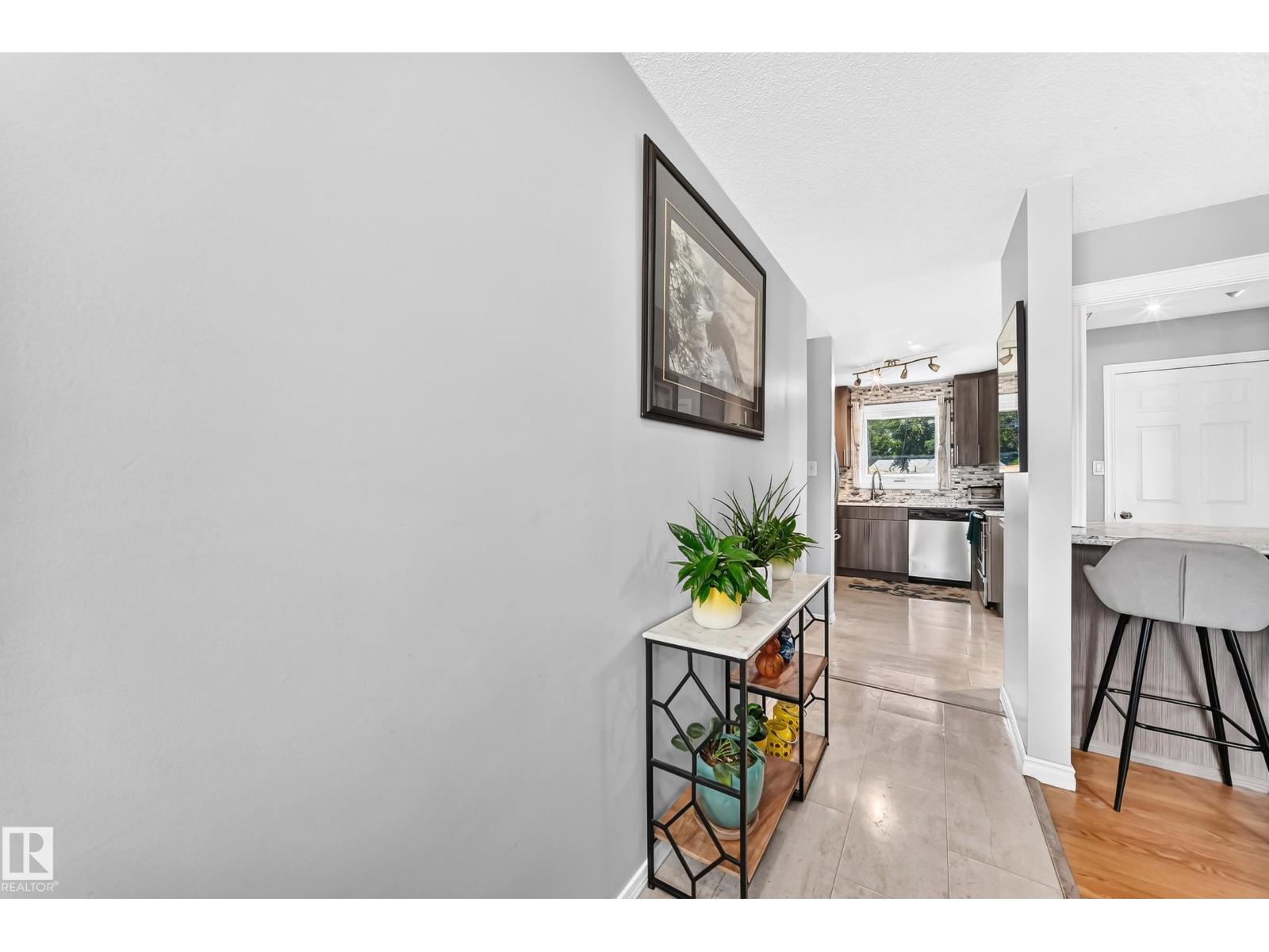 13815 62 ST NW - 20