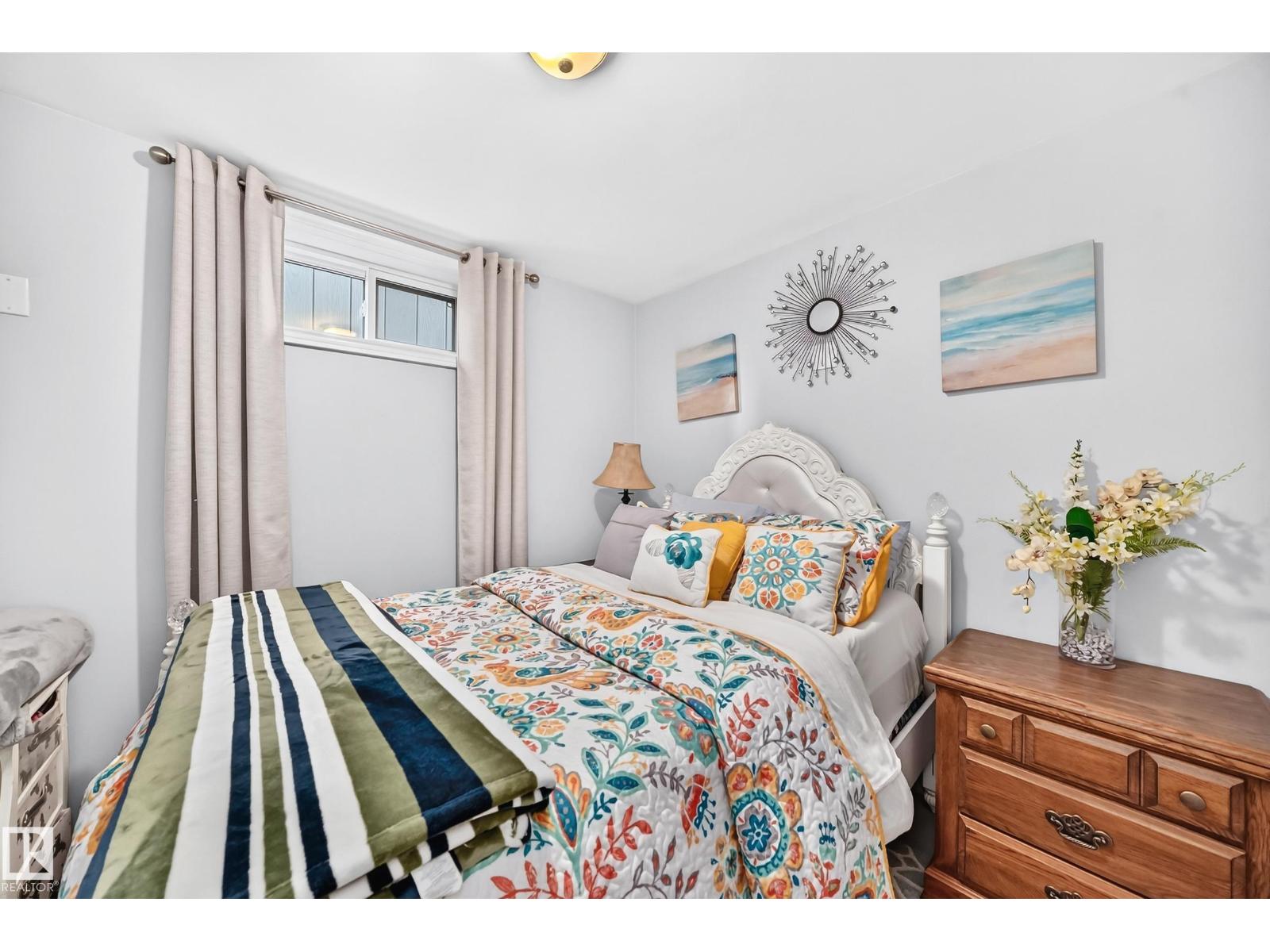13815 62 ST NW - 40