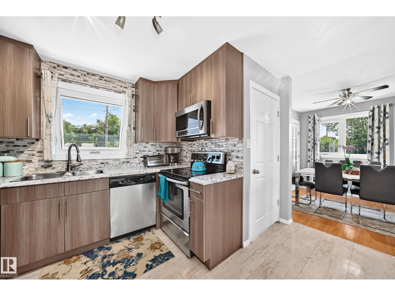 13815 62 ST NW - 11