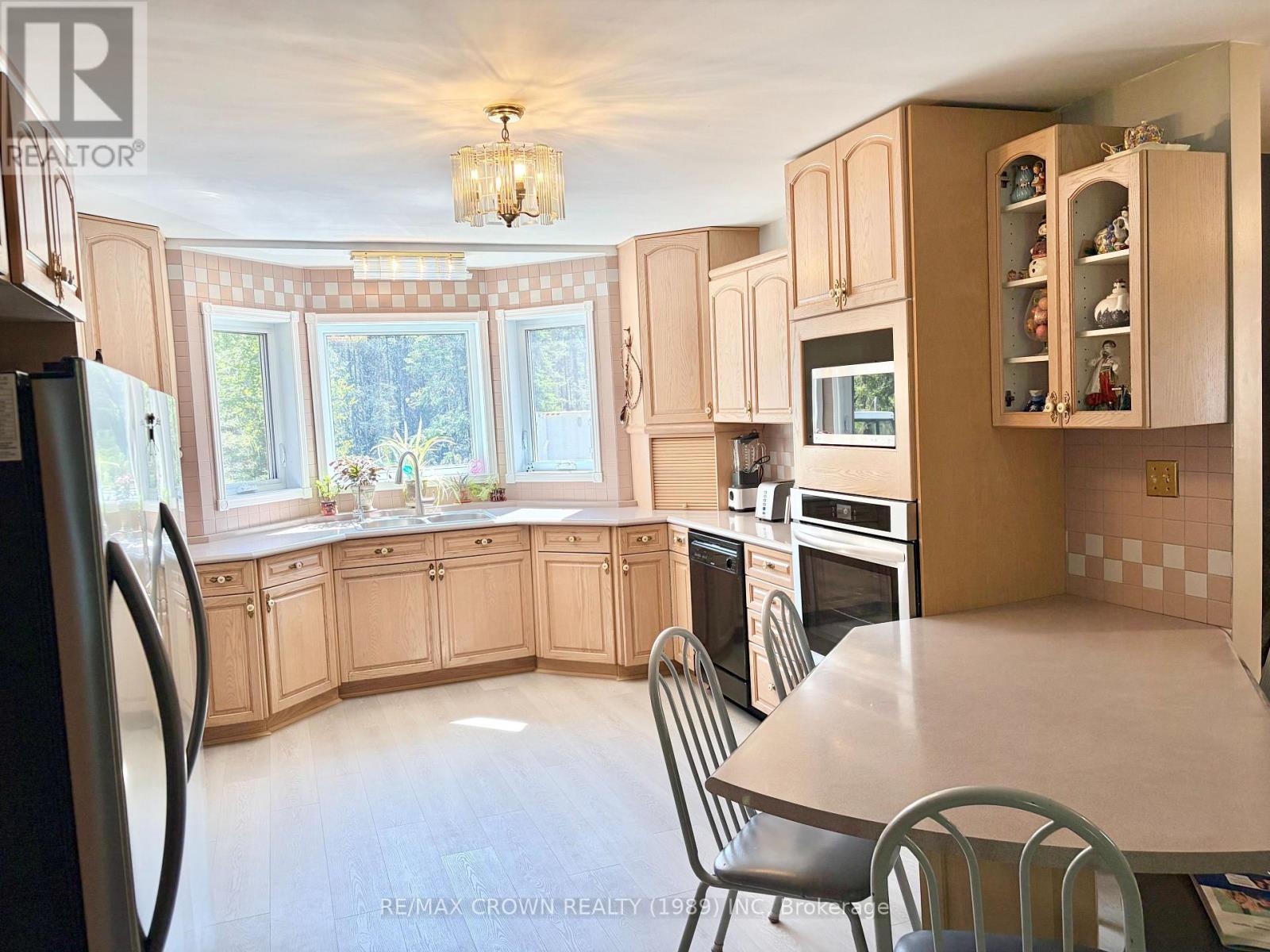 810 LAFOREST ROAD - 16
