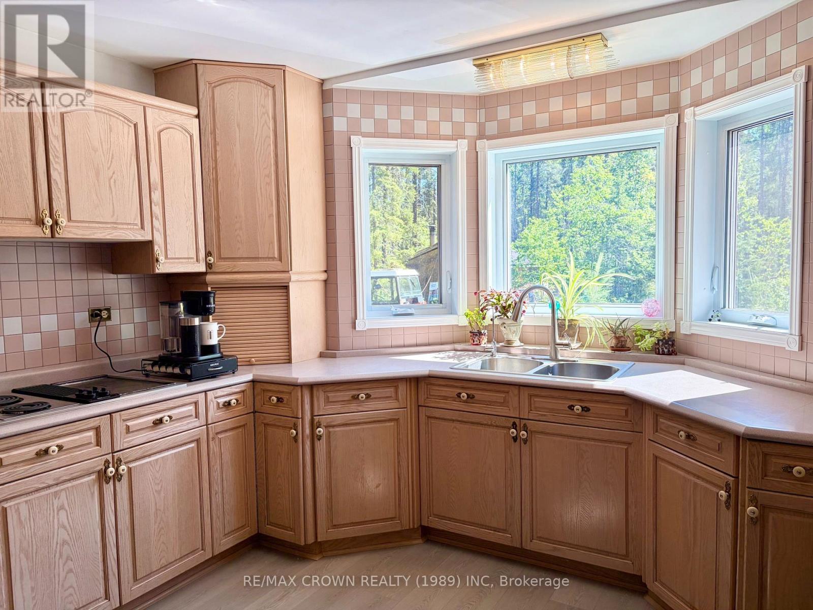 810 LAFOREST ROAD - 18