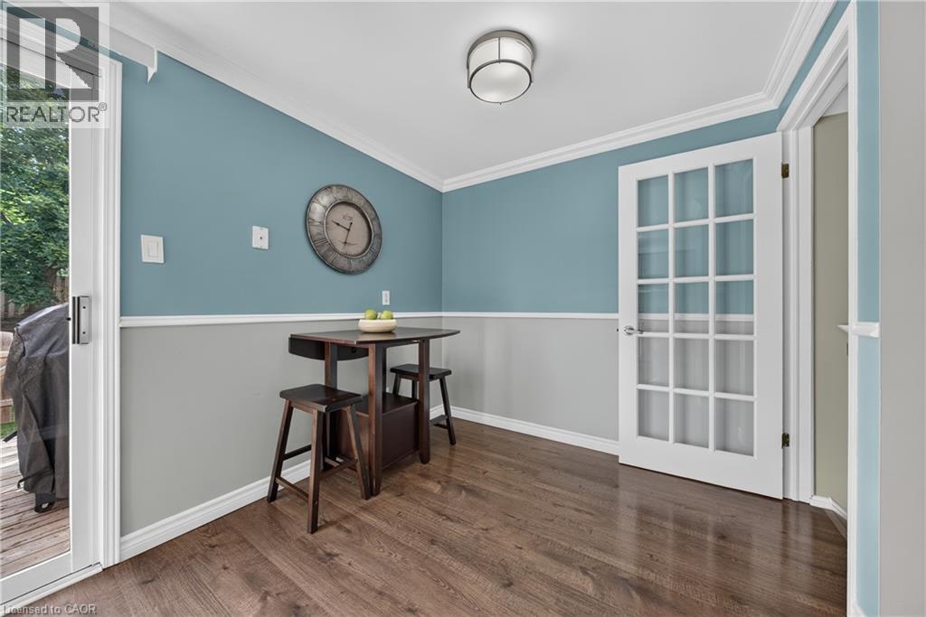 #17 129 VICTORIA Road N - Image 12