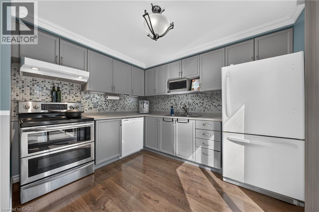 #17 129 VICTORIA Road N - Image 17