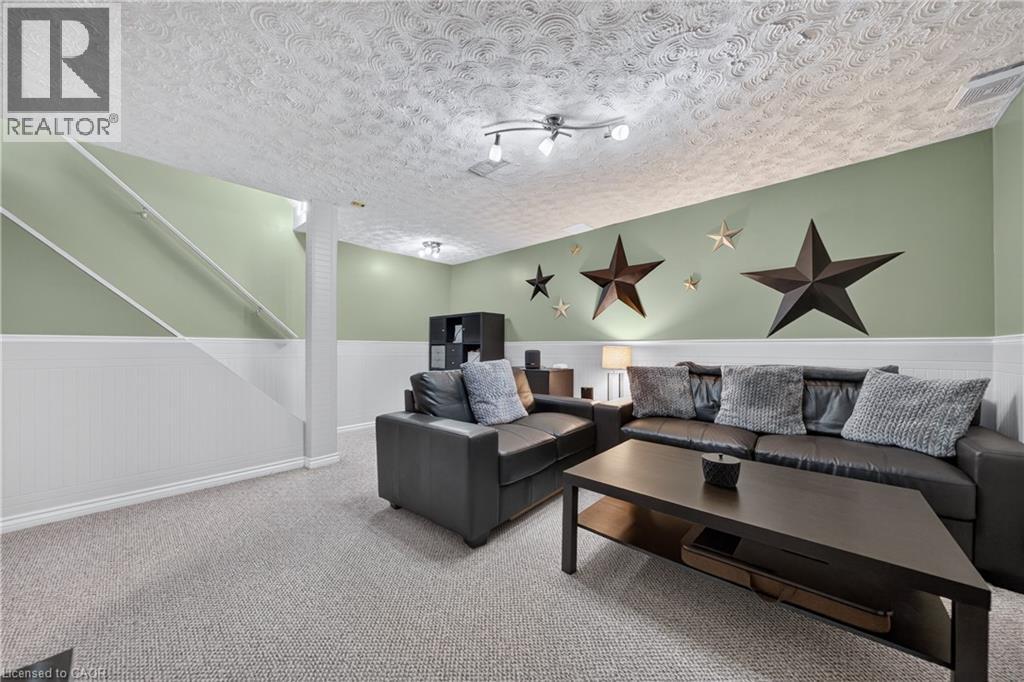 #17 129 VICTORIA Road N - Image 36