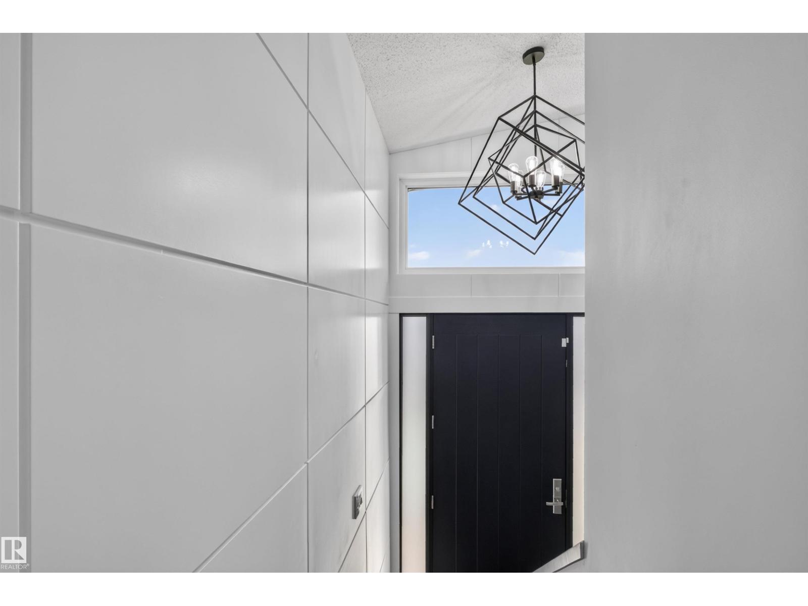 3911 67 ST NW - 51