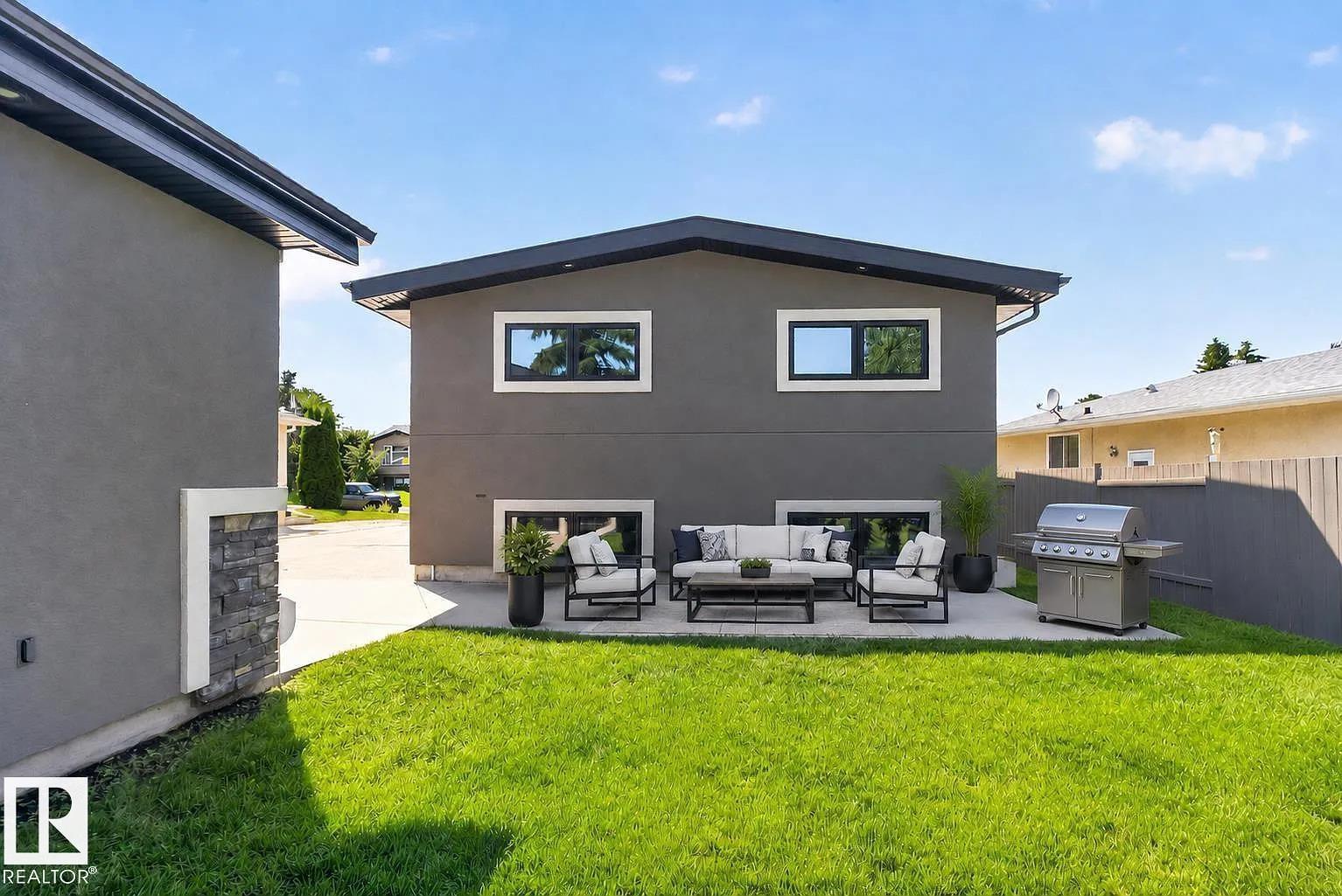 3911 67 ST NW - 8