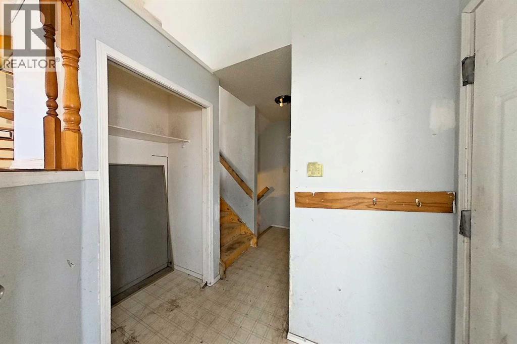 1019 12 Street SE - 4