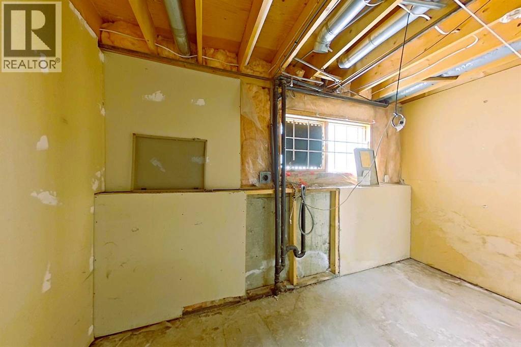 1019 12 Street SE - 36