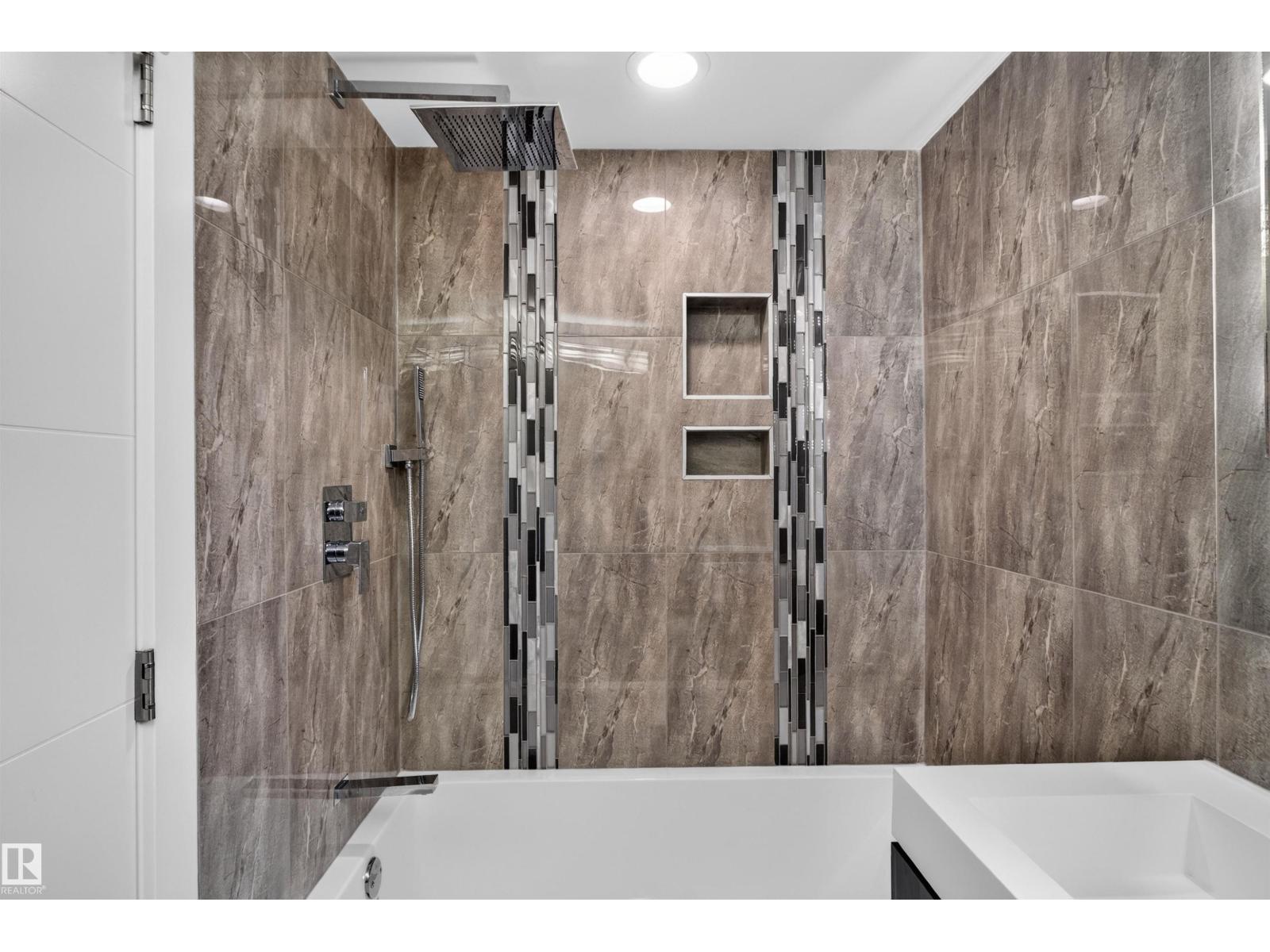 3911 67 ST NW - 63