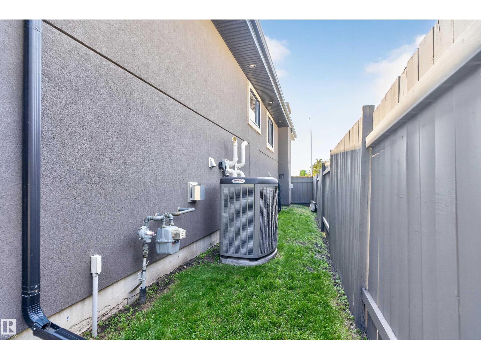 3911 67 ST NW - 75
