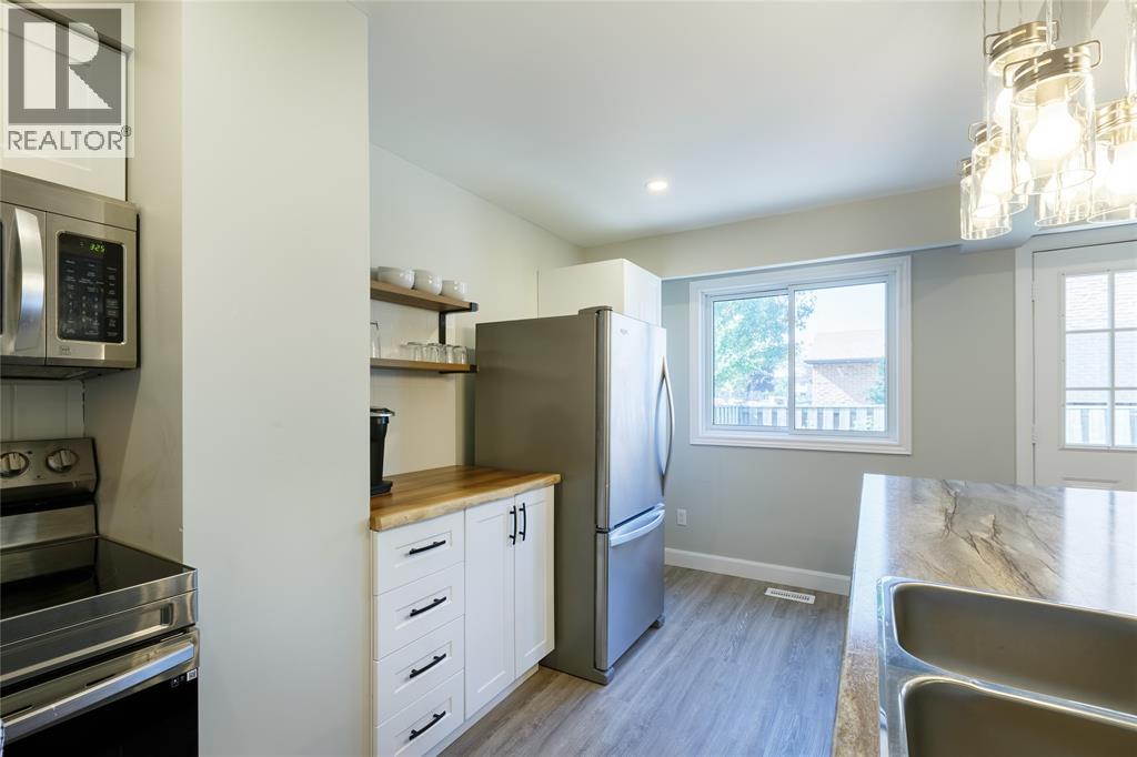 #69 215 TRUDEAU DRIVE - 10