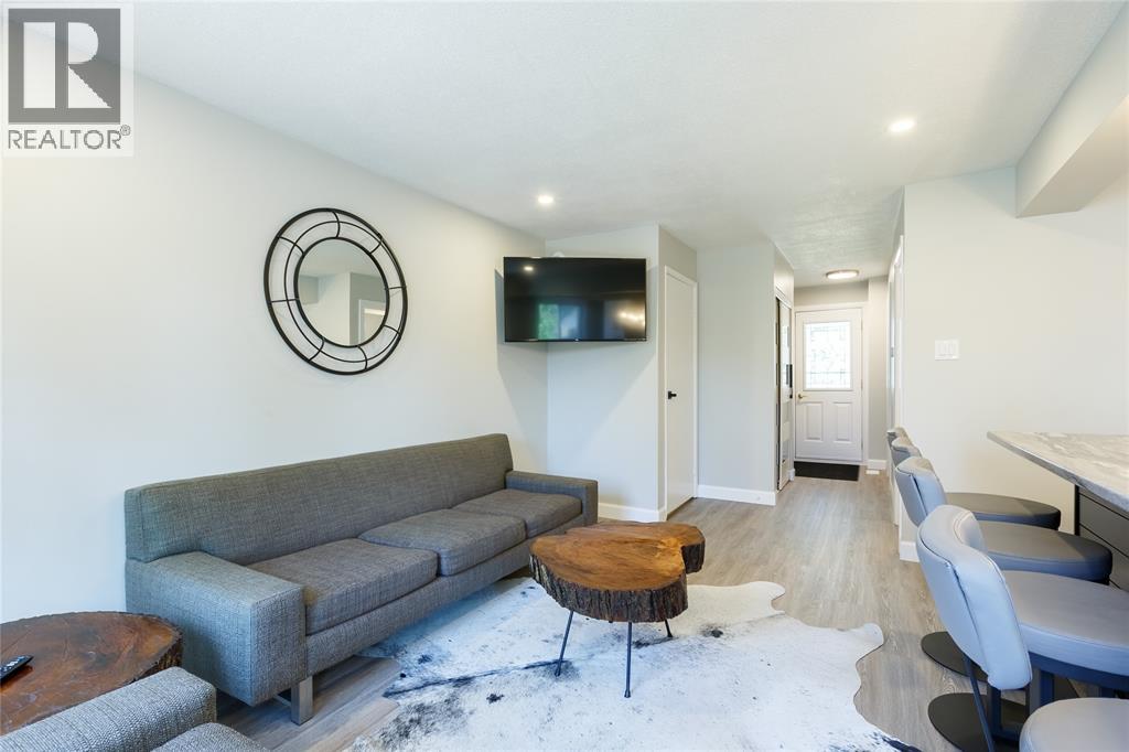 #69 215 TRUDEAU DRIVE - 13