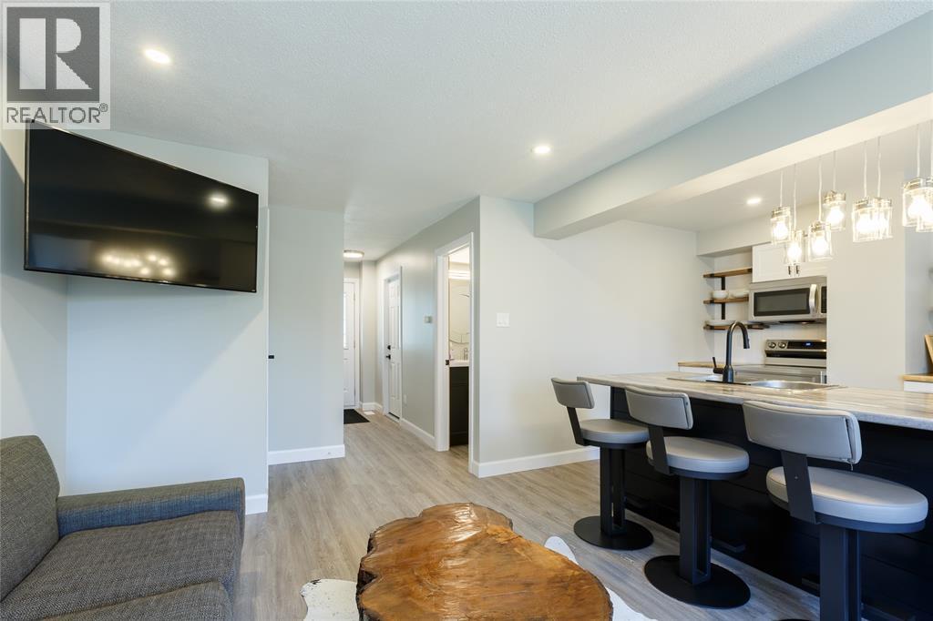 #69 215 TRUDEAU DRIVE - 16