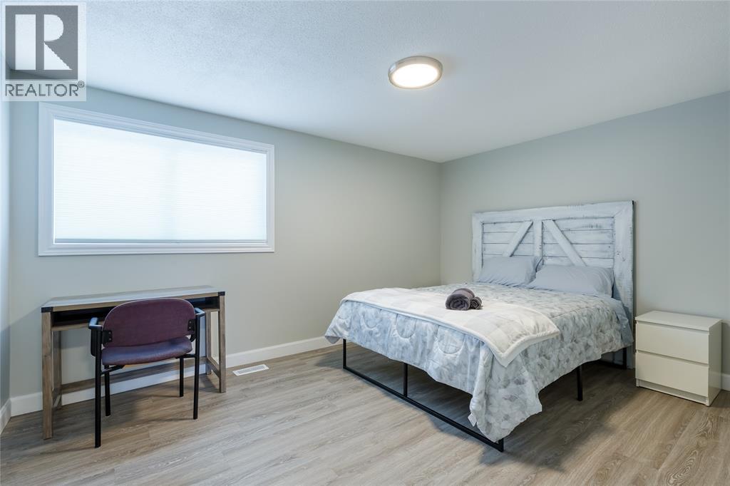 #69 215 TRUDEAU DRIVE - 18