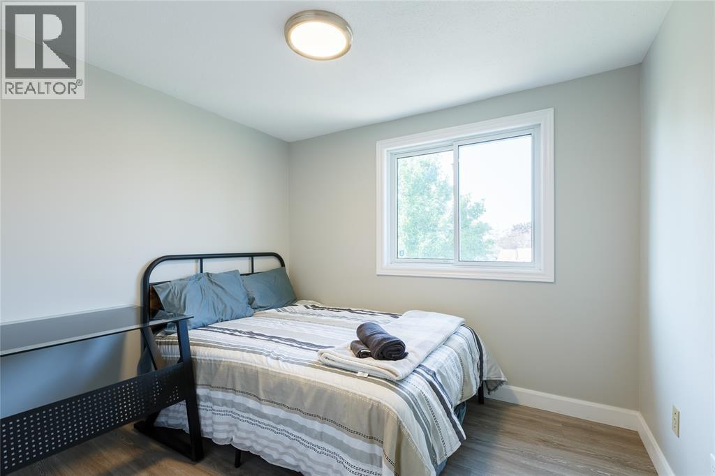 #69 215 TRUDEAU DRIVE - 22