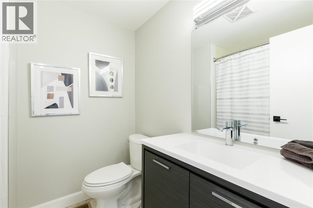 #69 215 TRUDEAU DRIVE - 23